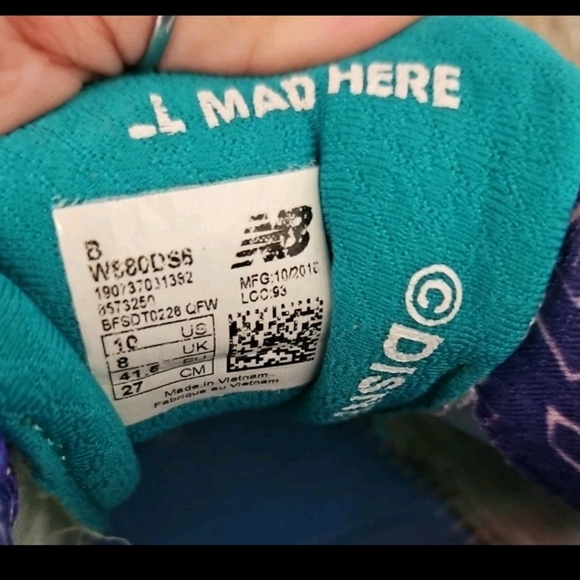 New Balance Womens Run Disney Run Disney Mad Tea Party Limited Shoes 880 V6 10 - Picture 12 of 15